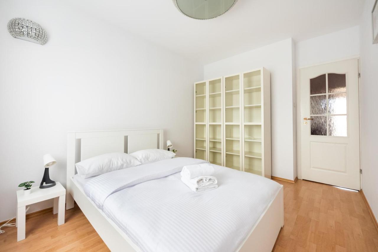 Ken 54 2-Bedroom Apartment Varsó Kültér fotó
